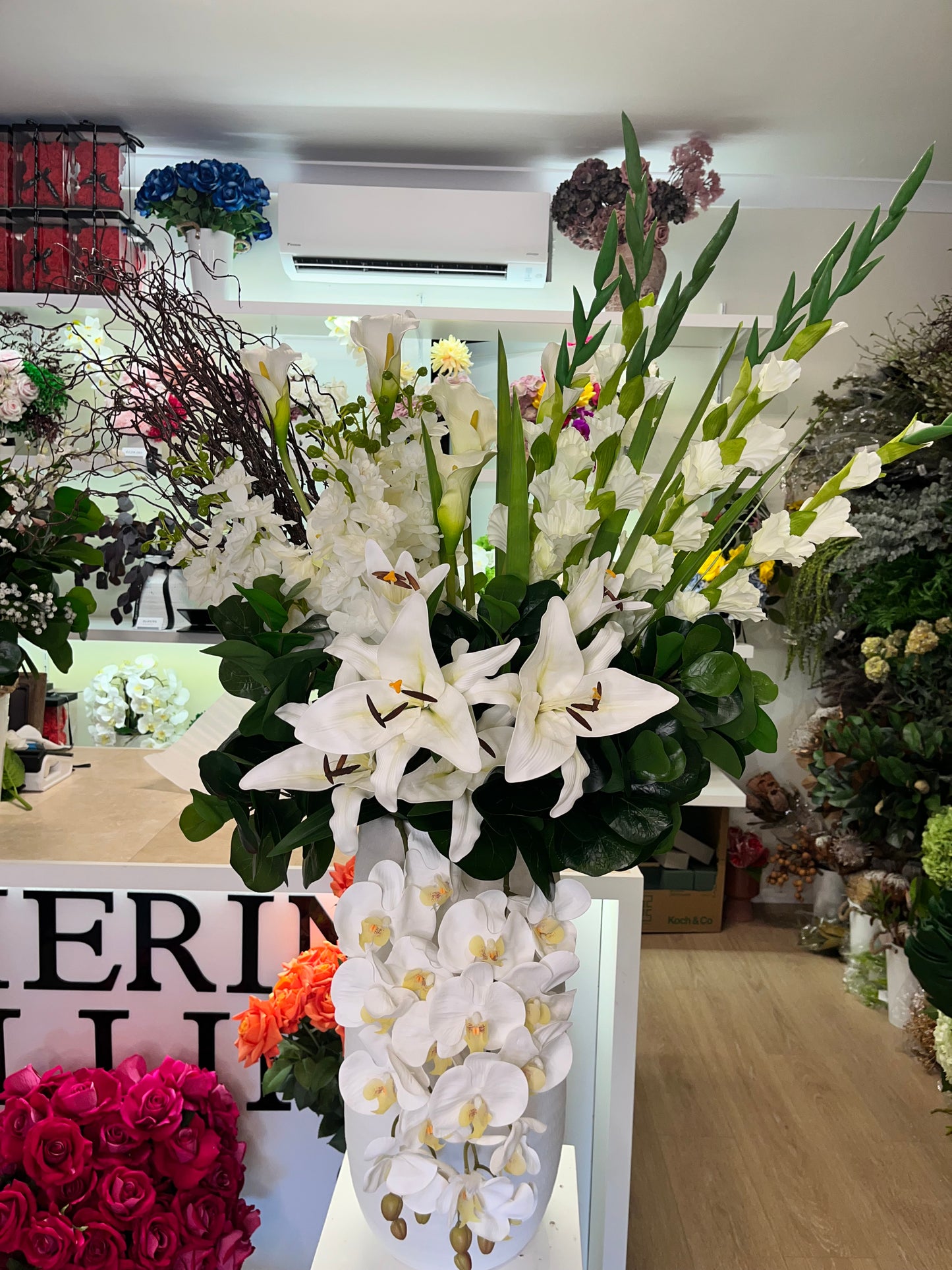 Bellamy Flowers Arrangement (Please Contact us to Place an order)
