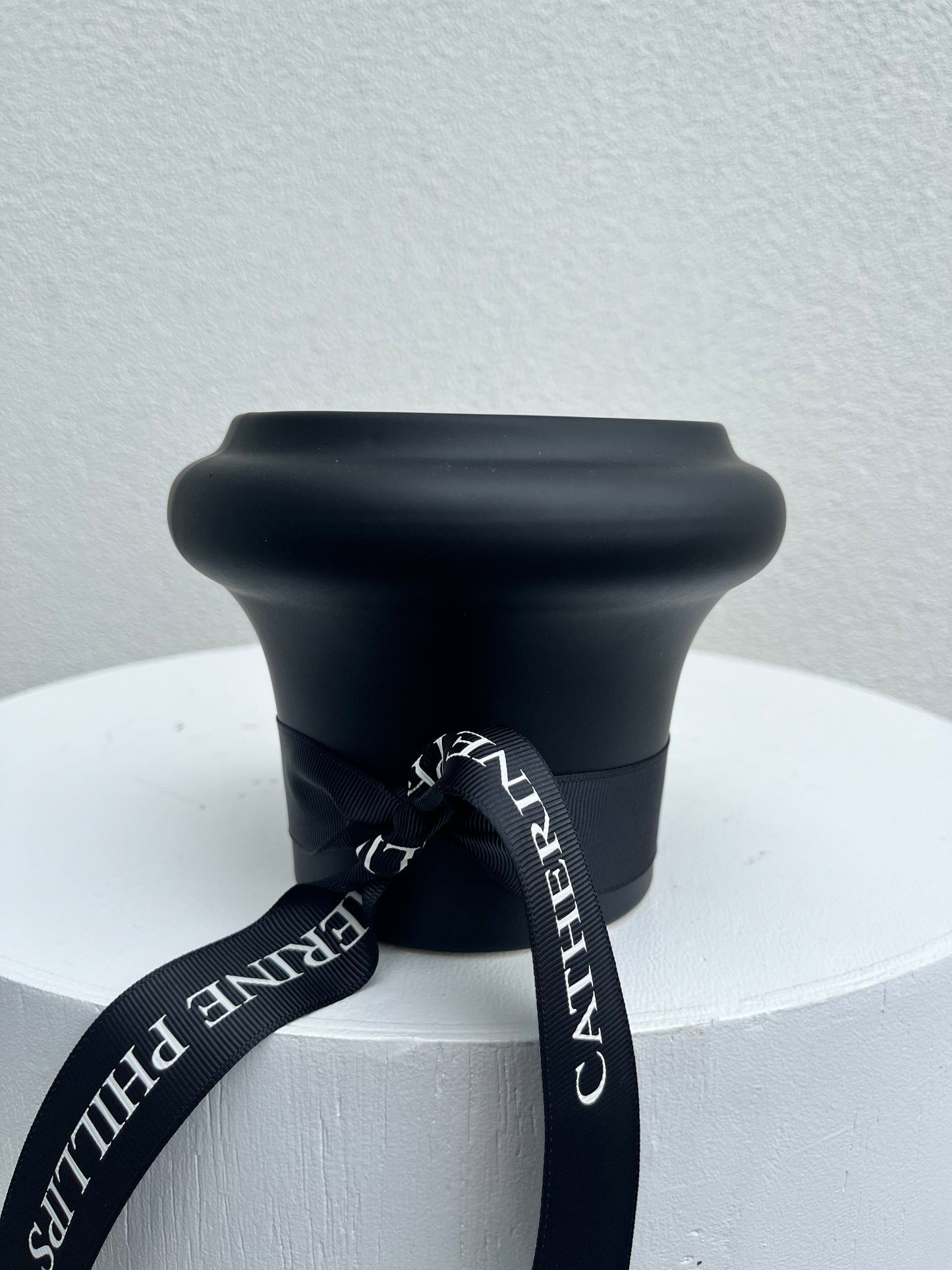 Black Lucena Vase