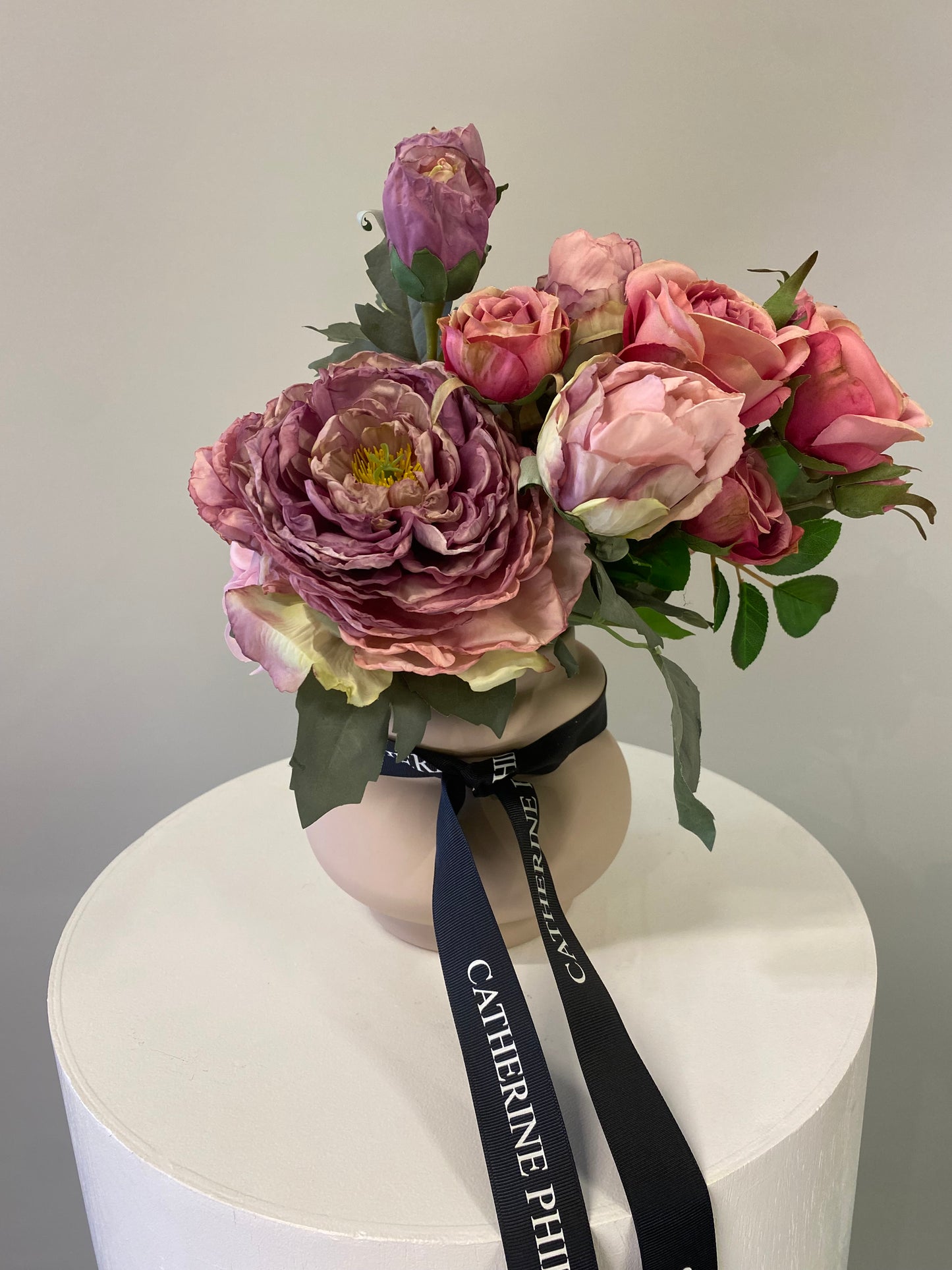 Oli Flower Arrangement Artificial Flowers