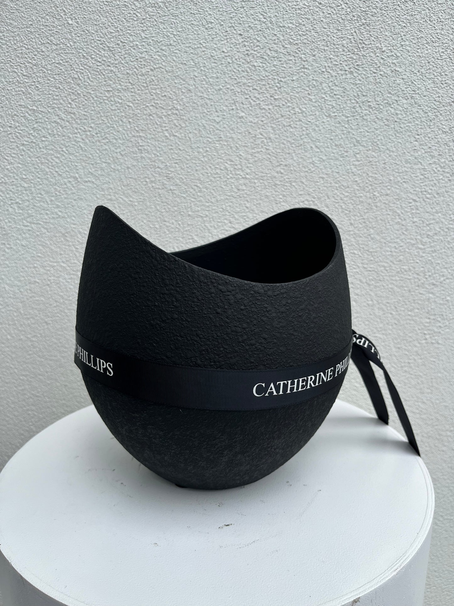 Corella Vase Black