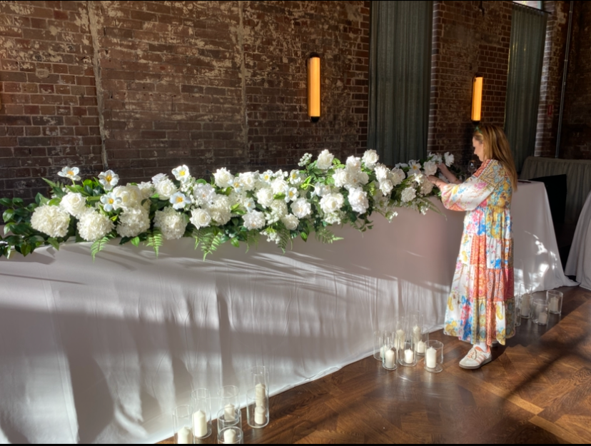 Wedding Main Table Flower Arrangement, (Please contact us to place an order)
