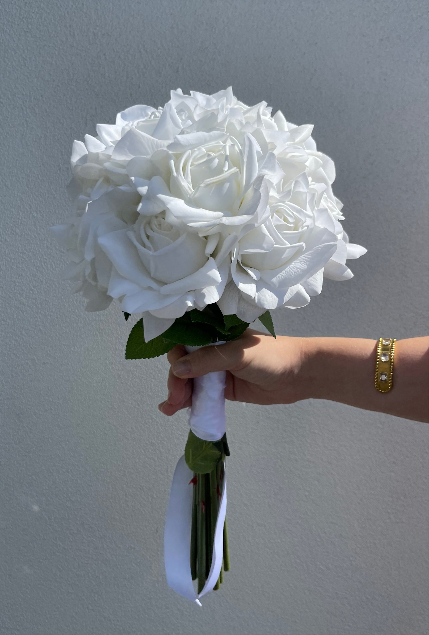 White Tiarna Rose Bridesmaids Bouquet - 12 flowers B35
