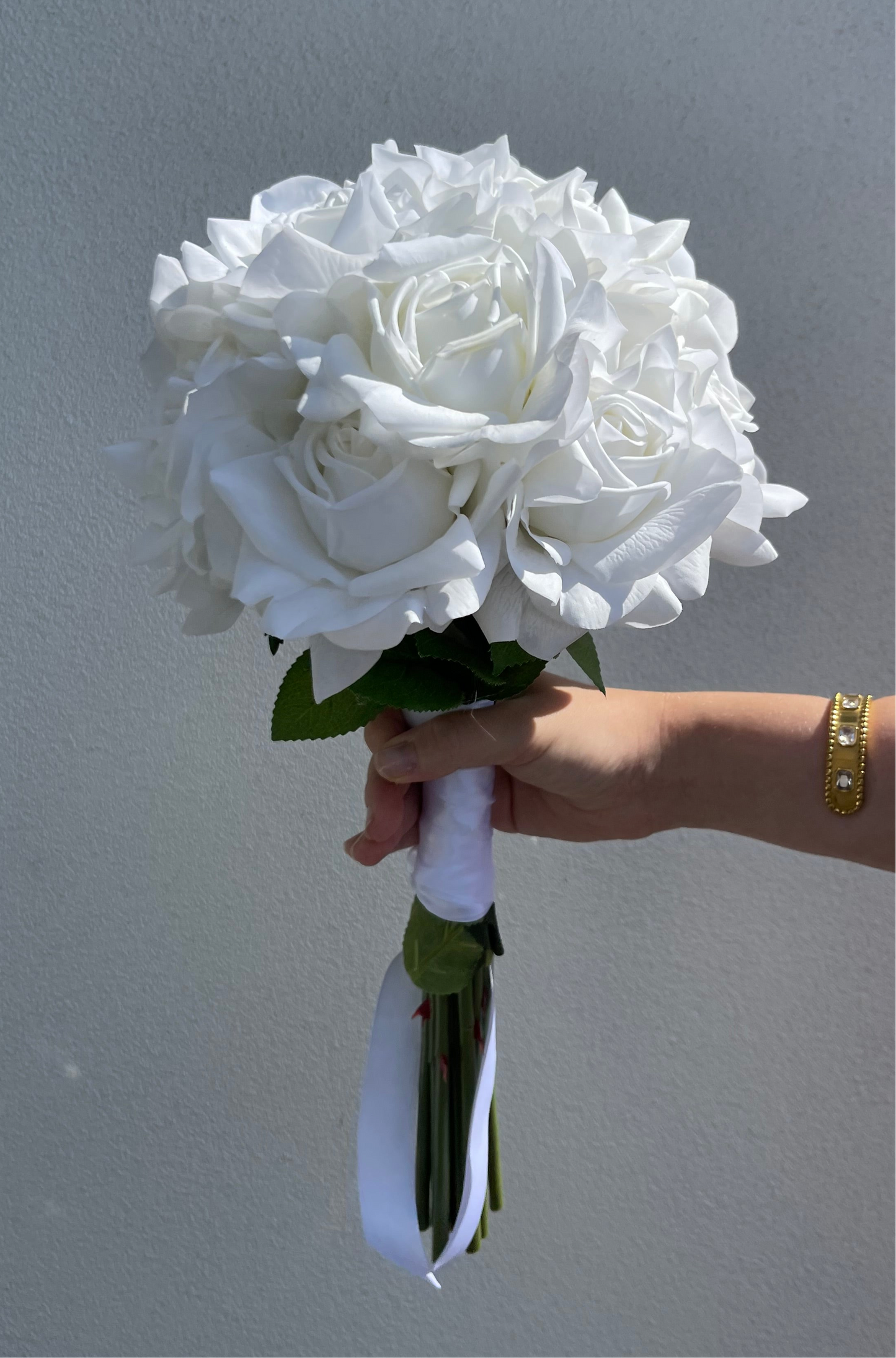 White Tiarna Rose Bridesmaids Bouquet - 12 flowers B35
