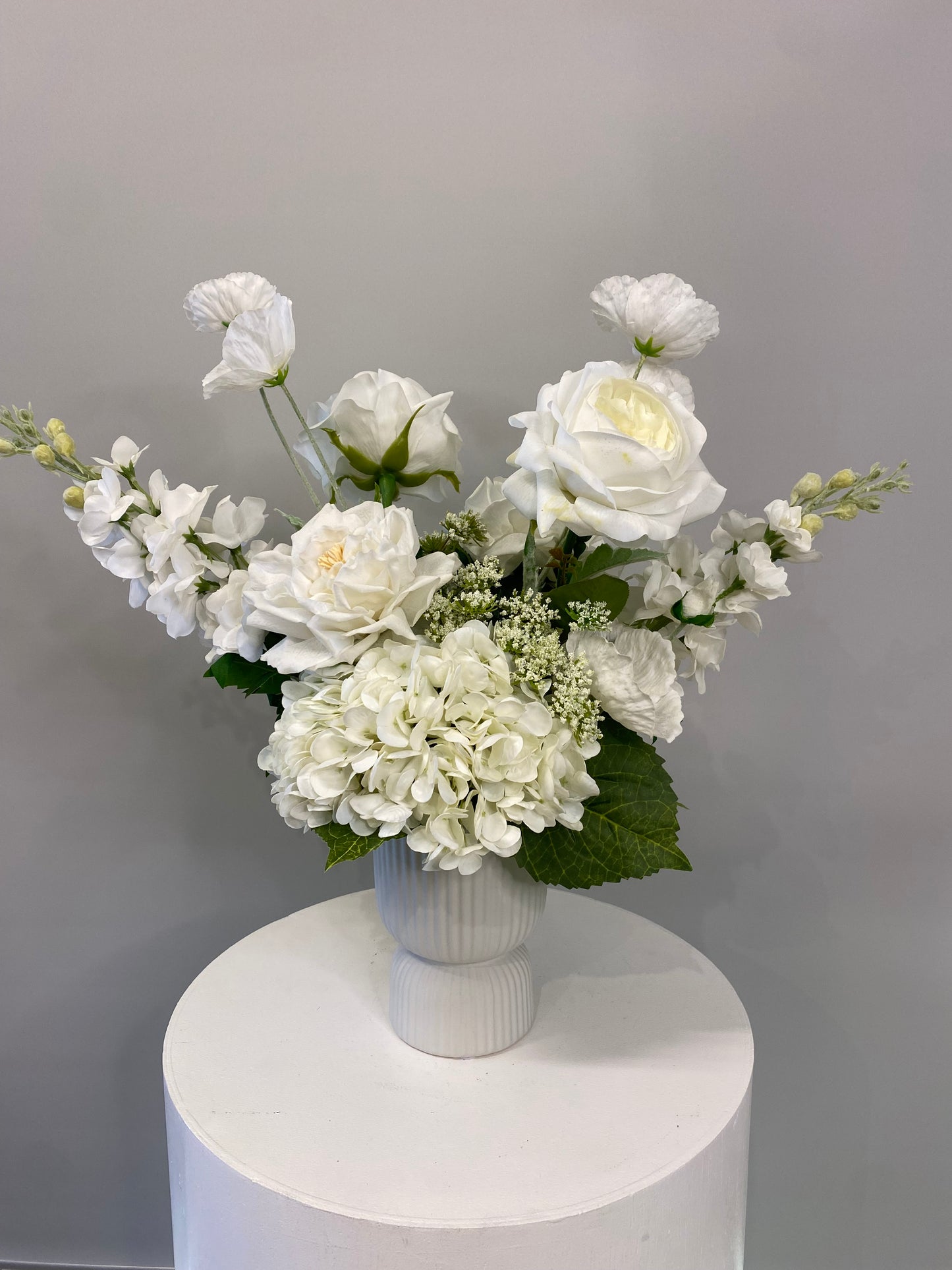 White Table Arrangements Wedding Table Arrangement