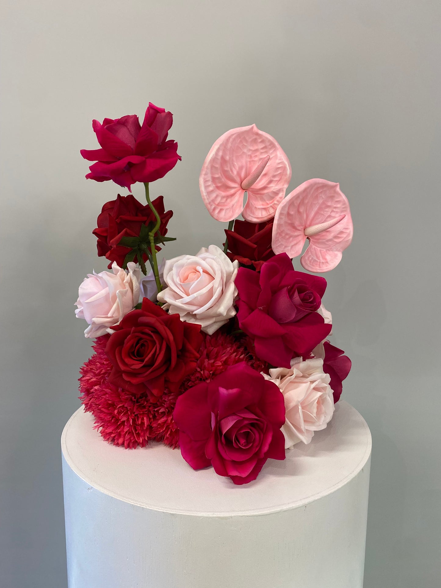 Pink And Red Wedding Table Flower Cloud