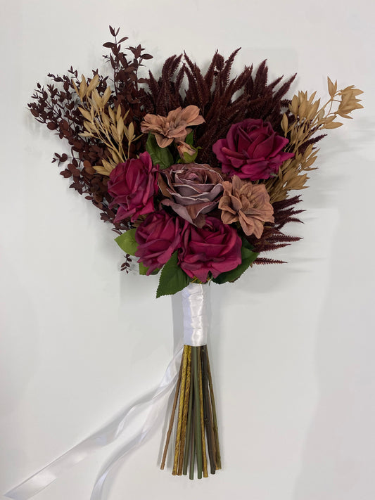 Danni Bridal Bouquet - 16 flowers