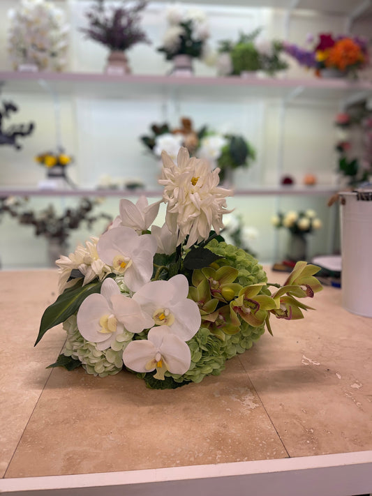 Green and White Wedding Flower Cloud