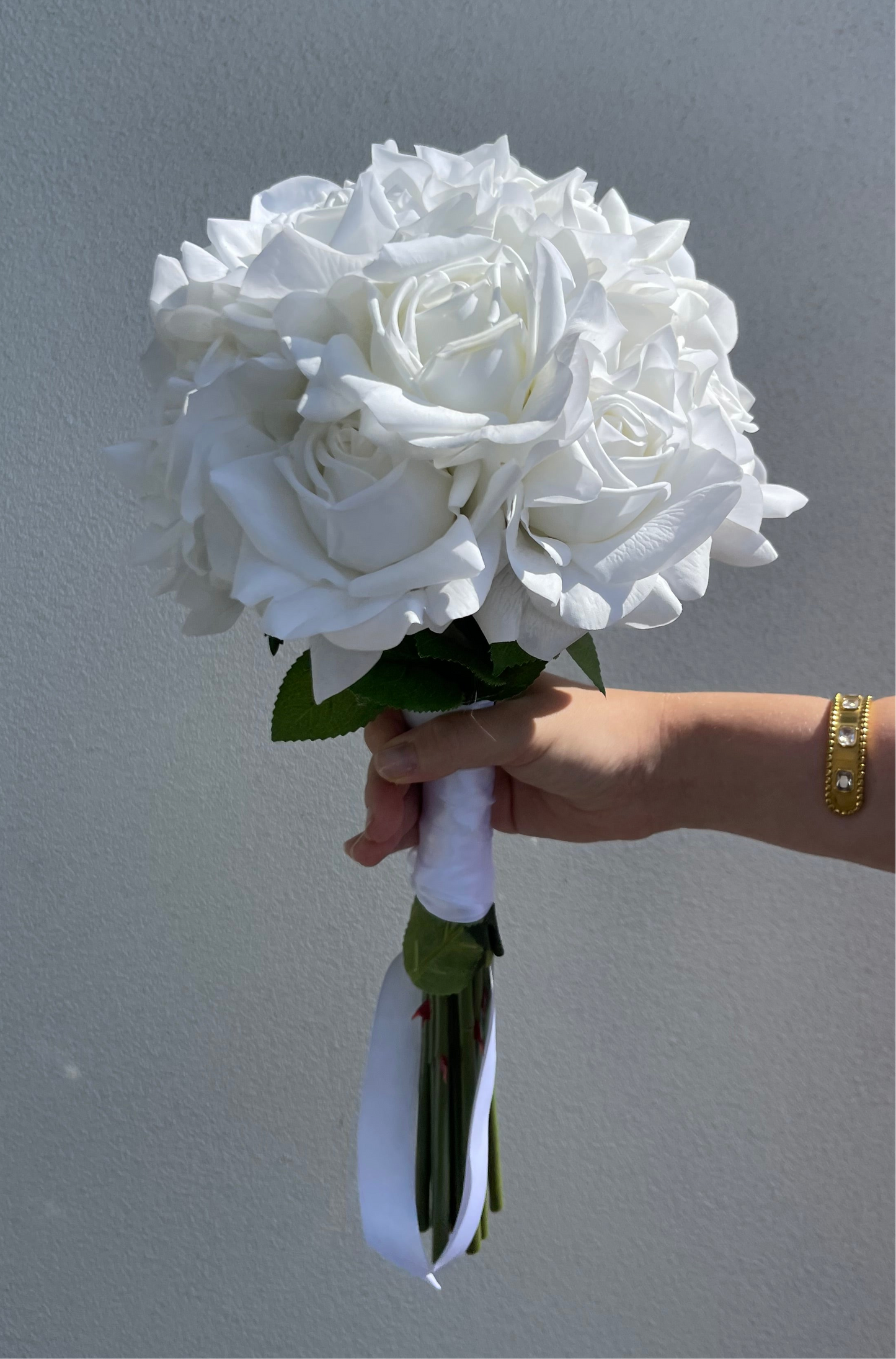 White Tiarna Rose Bridesmaids Bouquet - 12 flowers